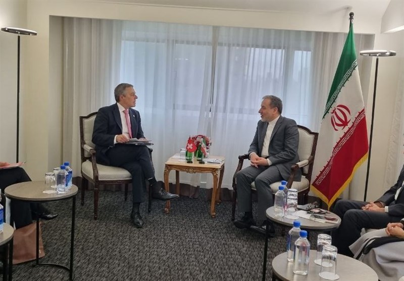  Iran–U.S. Negotiations; Focus of Talks Between Iranian and Swiss Foreign Ministers